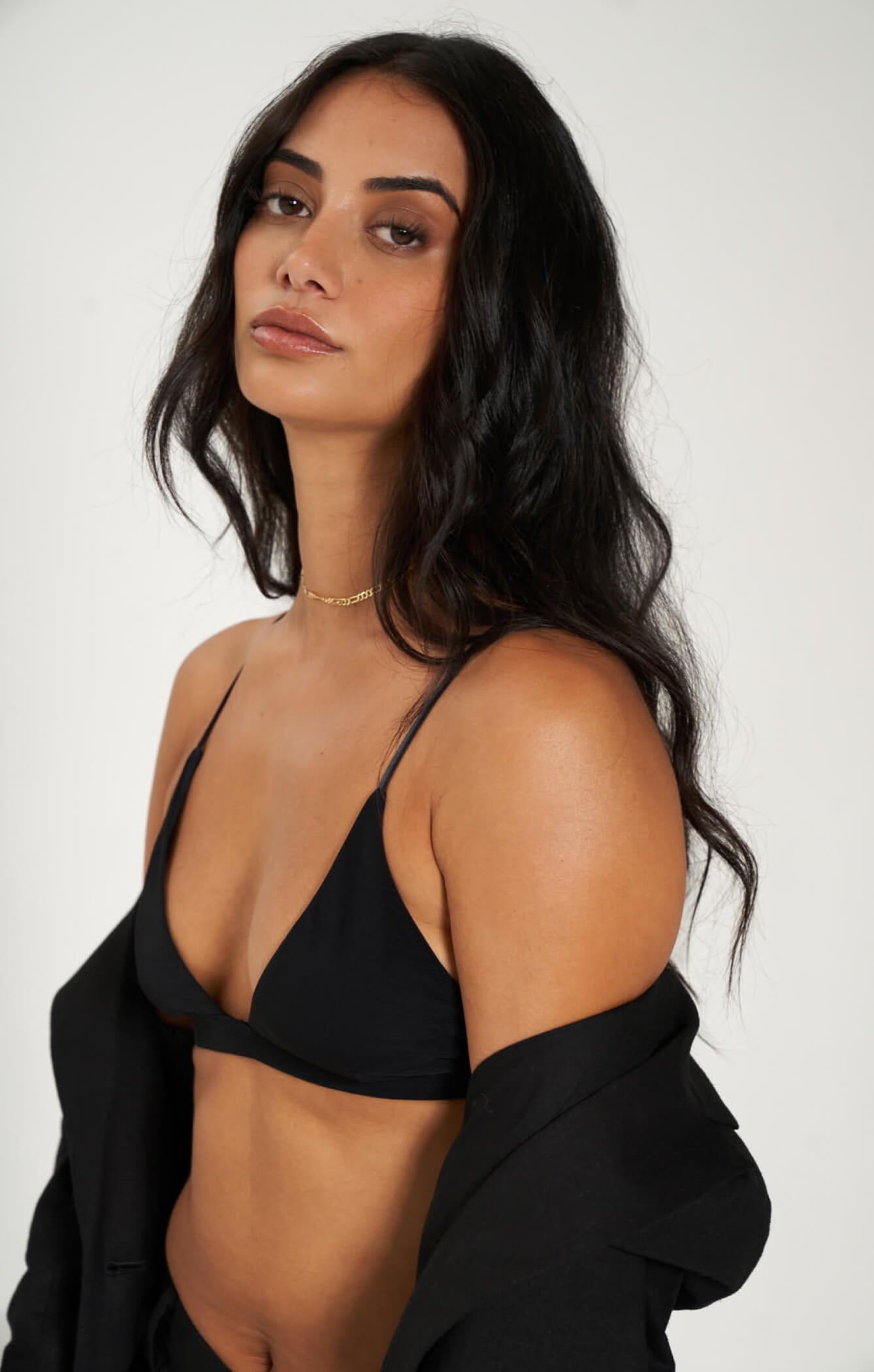 TRIANGLE TOP - BLACK MESH