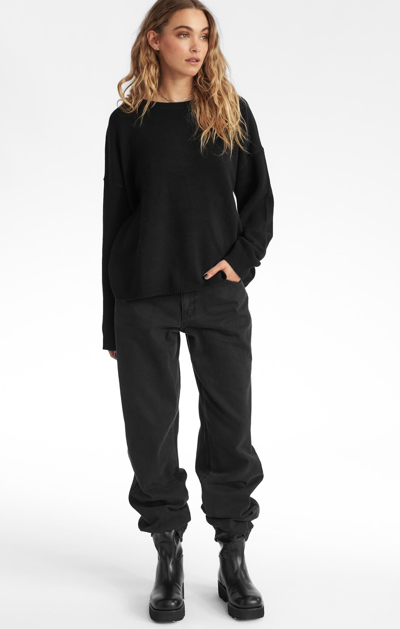 THE UNIVERSAL KNIT 2.0 - BLACK