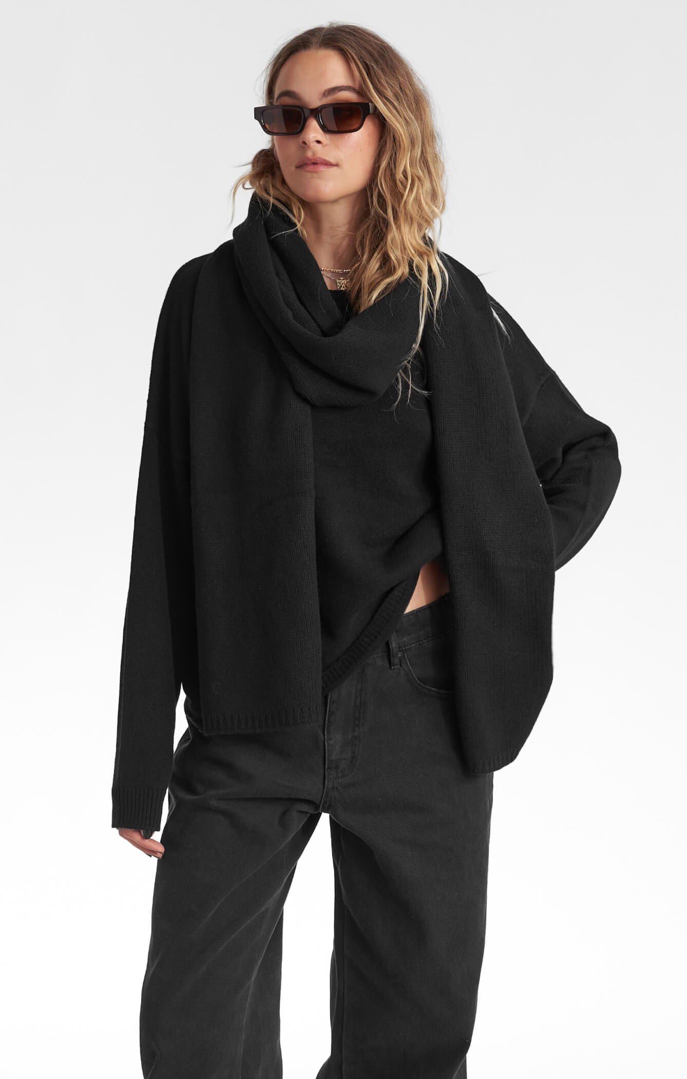 THE UNIVERSAL KNIT 2.0 - BLACK