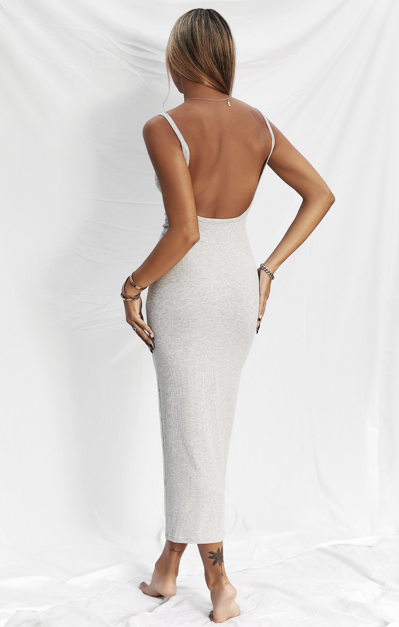 THE LUXE RIB LOW BACK MIDI DRESS - MID GREY