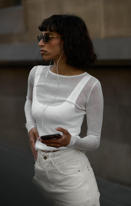 THE KNITTED LONG SLEEVE - WHITE
