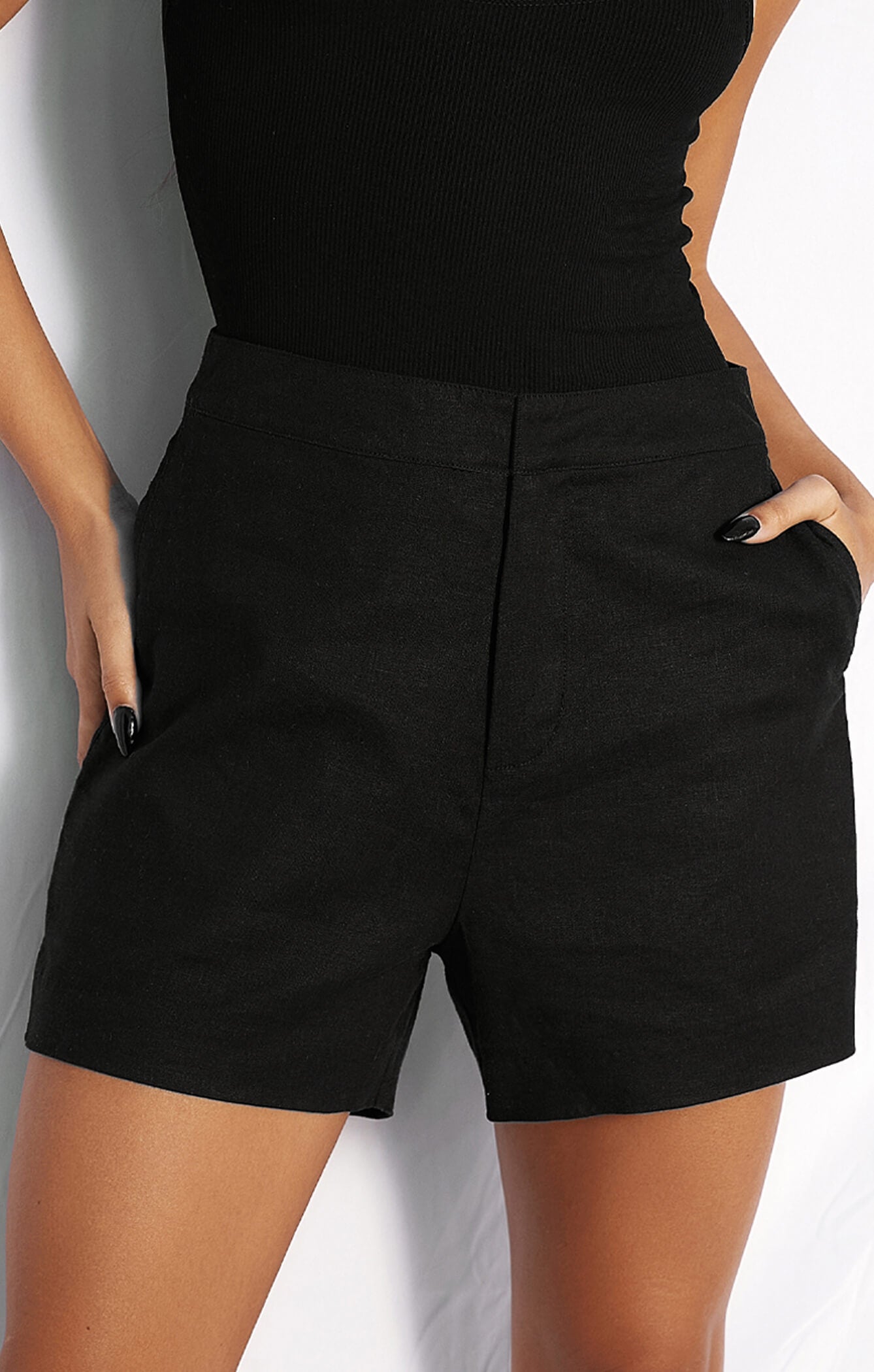 THE LINEN SHORT - BLACK