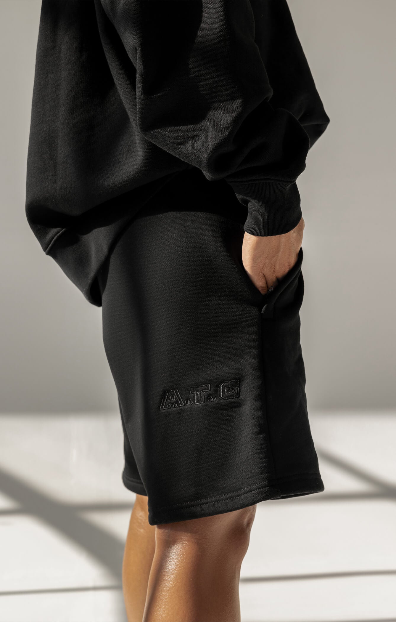 THE A.T.G SWEAT™ BOYFRIEND SHORT - BLACK