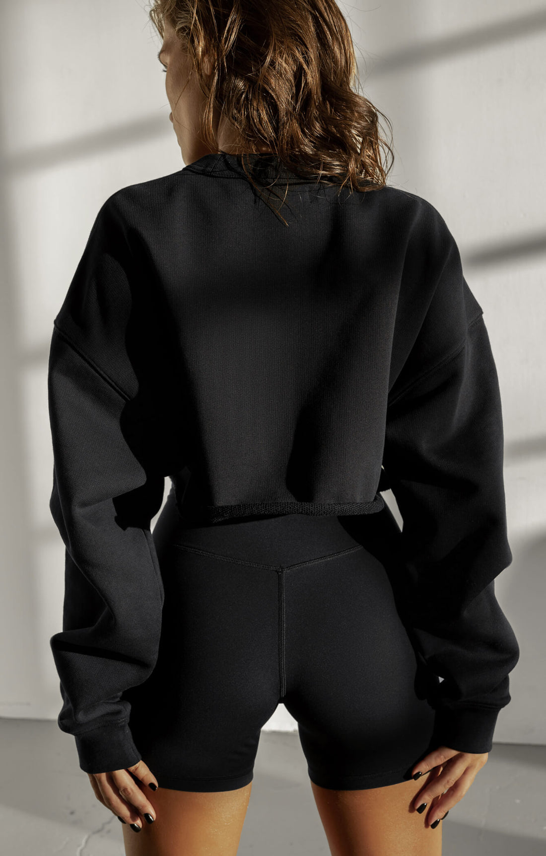 THE SWEAT™ CROPPED CREW - BLACK