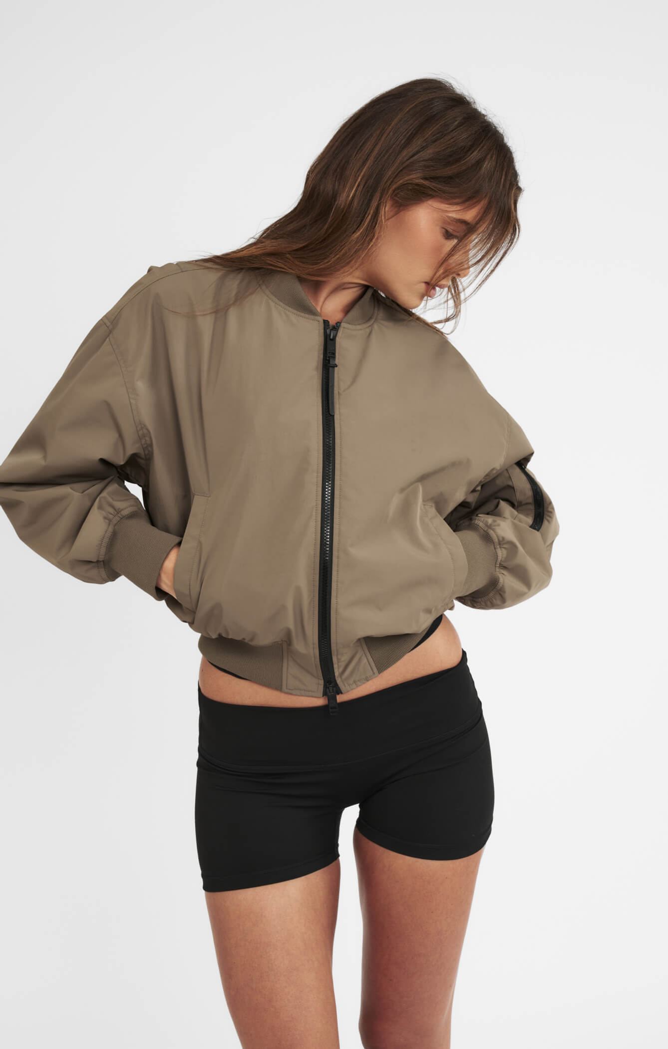 THE CLASSIC BOMBER JACKET - OLIVE
