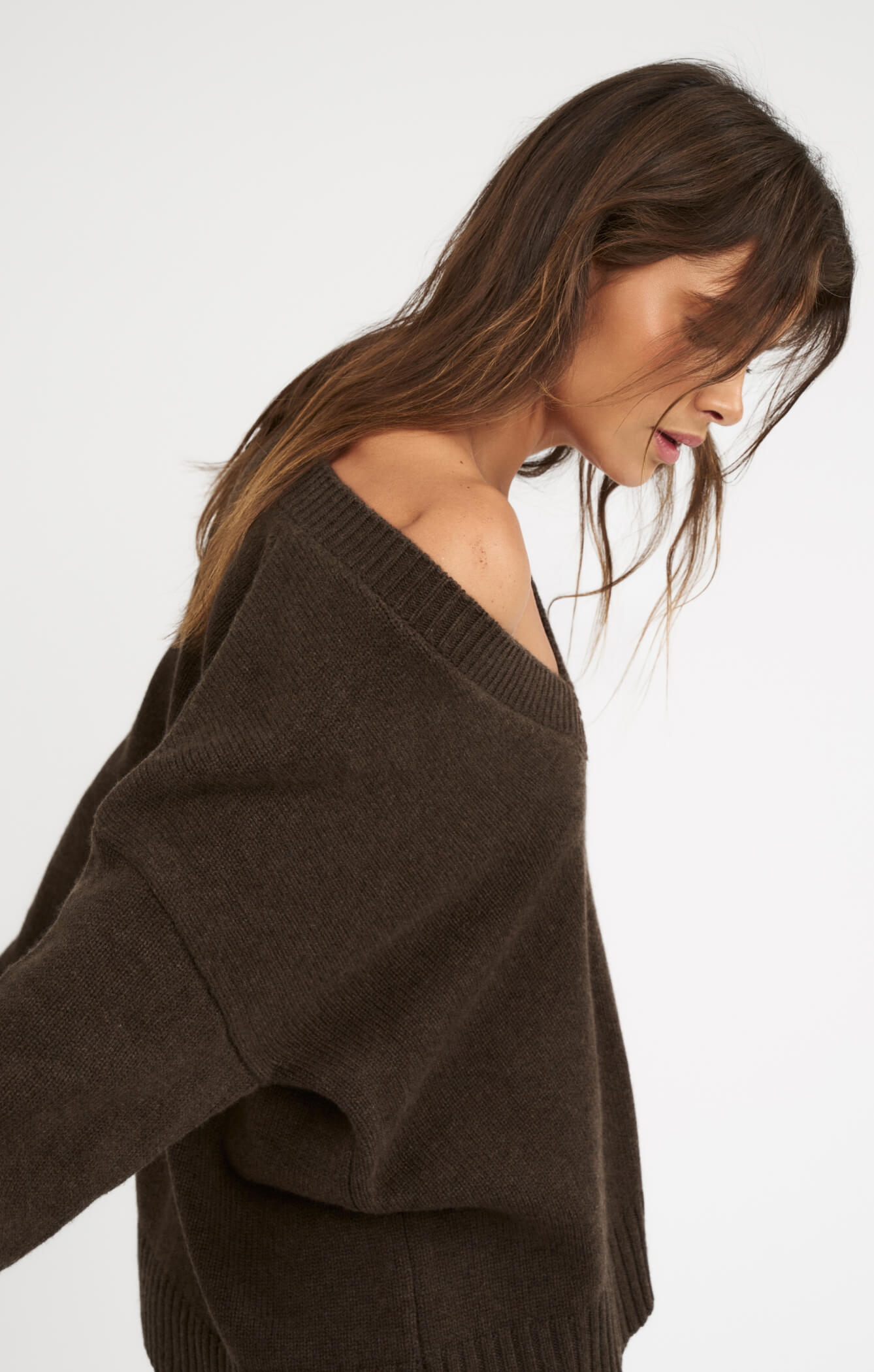 THE DEEP V-NECK JUMPER - ESPRESSO MARLE