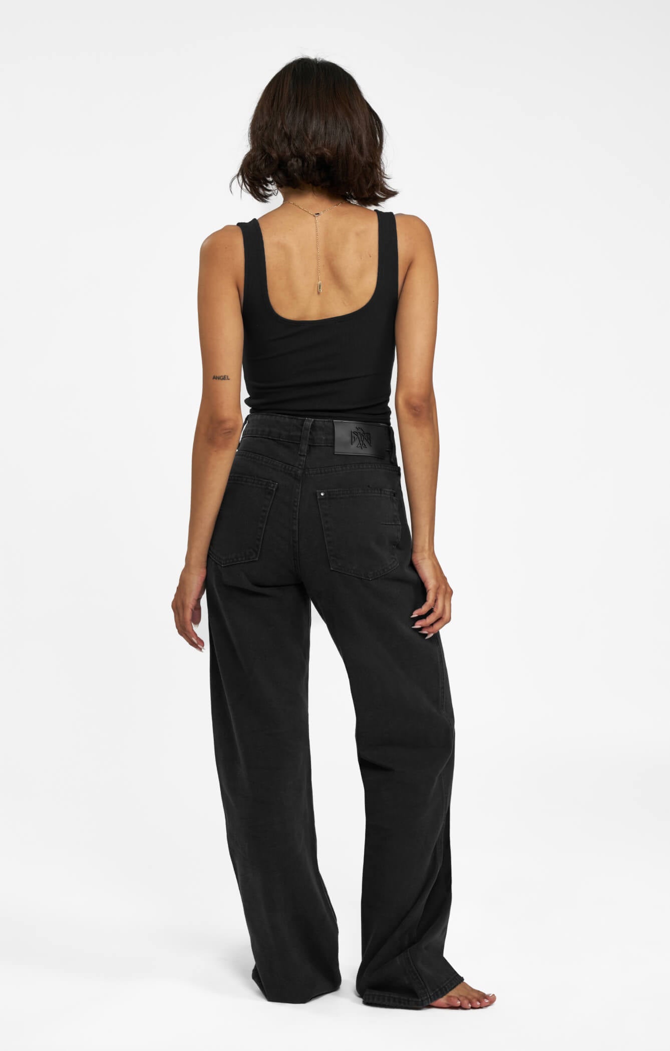 THE HIGH RISE STRAIGHT LEG JEAN - WASHED BLACK
