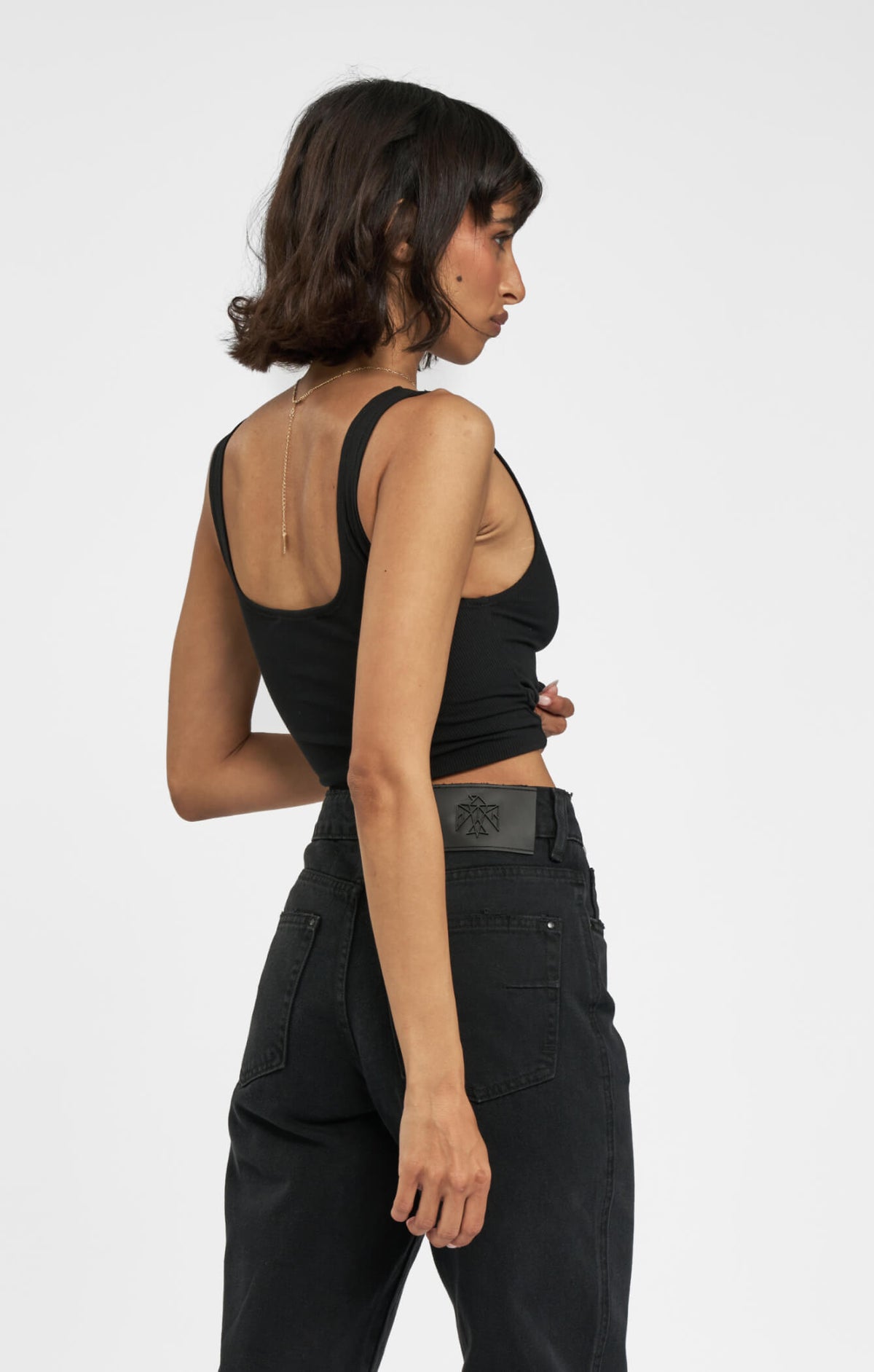 THE HIGH RISE STRAIGHT LEG JEAN - WASHED BLACK
