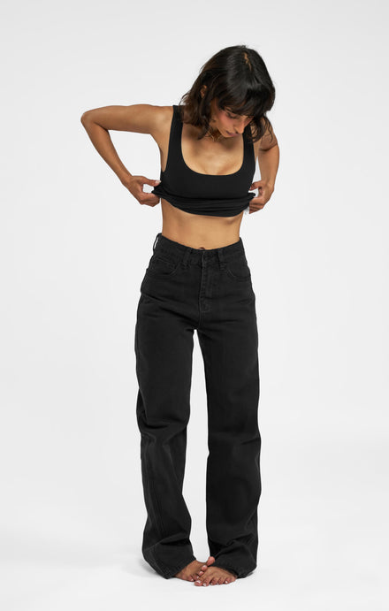 THE HIGH RISE STRAIGHT LEG JEAN - WASHED BLACK
