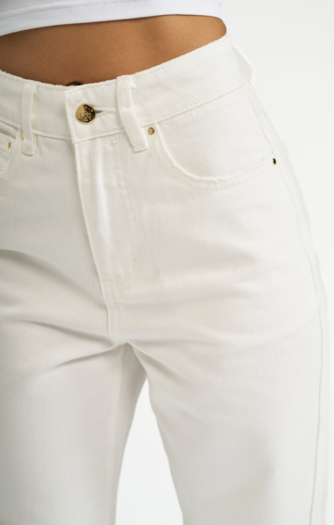 THE HIGH RISE STRAIGHT LEG JEAN - CHALK