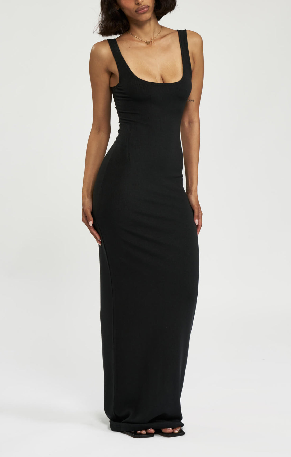 THE LUXE RIB MAXI DRESS - BLACK