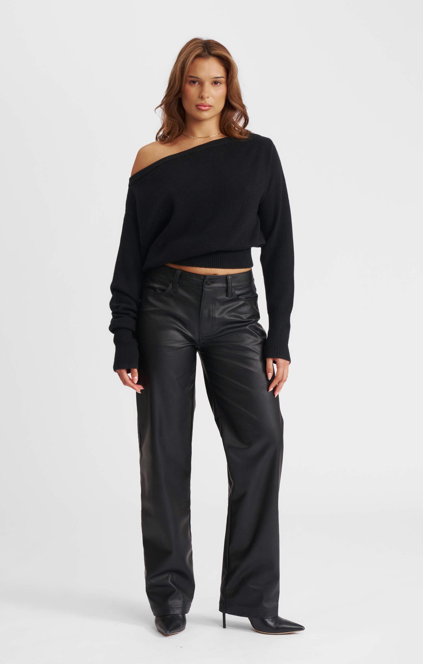 THE OFF-SHOULDER KNIT - BLACK