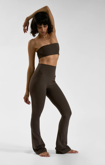 THE SCULPT™ FLARES - ESPRESSO