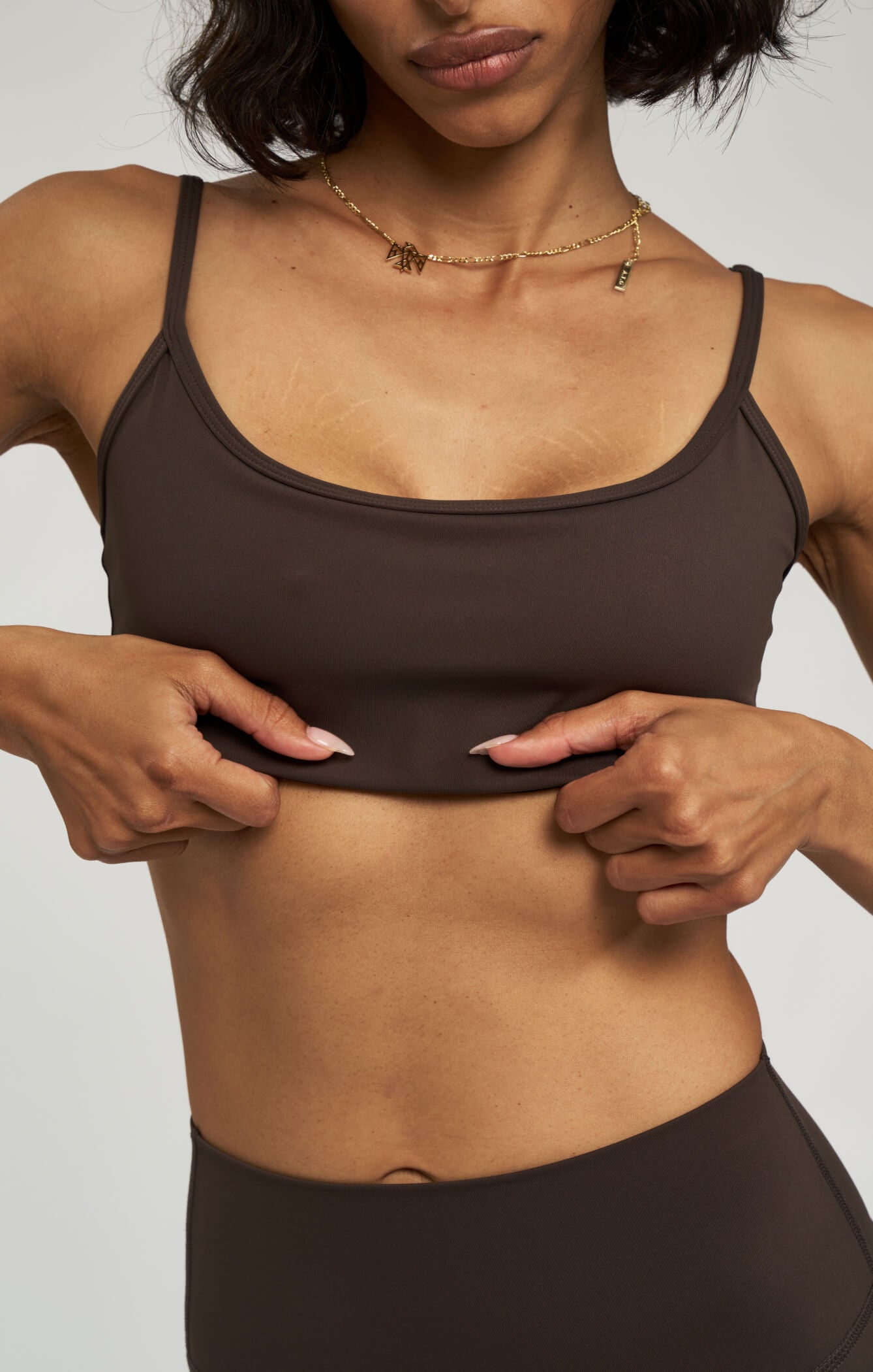 THE SCULPT™ SEAMLESS CROP - ESPRESSO