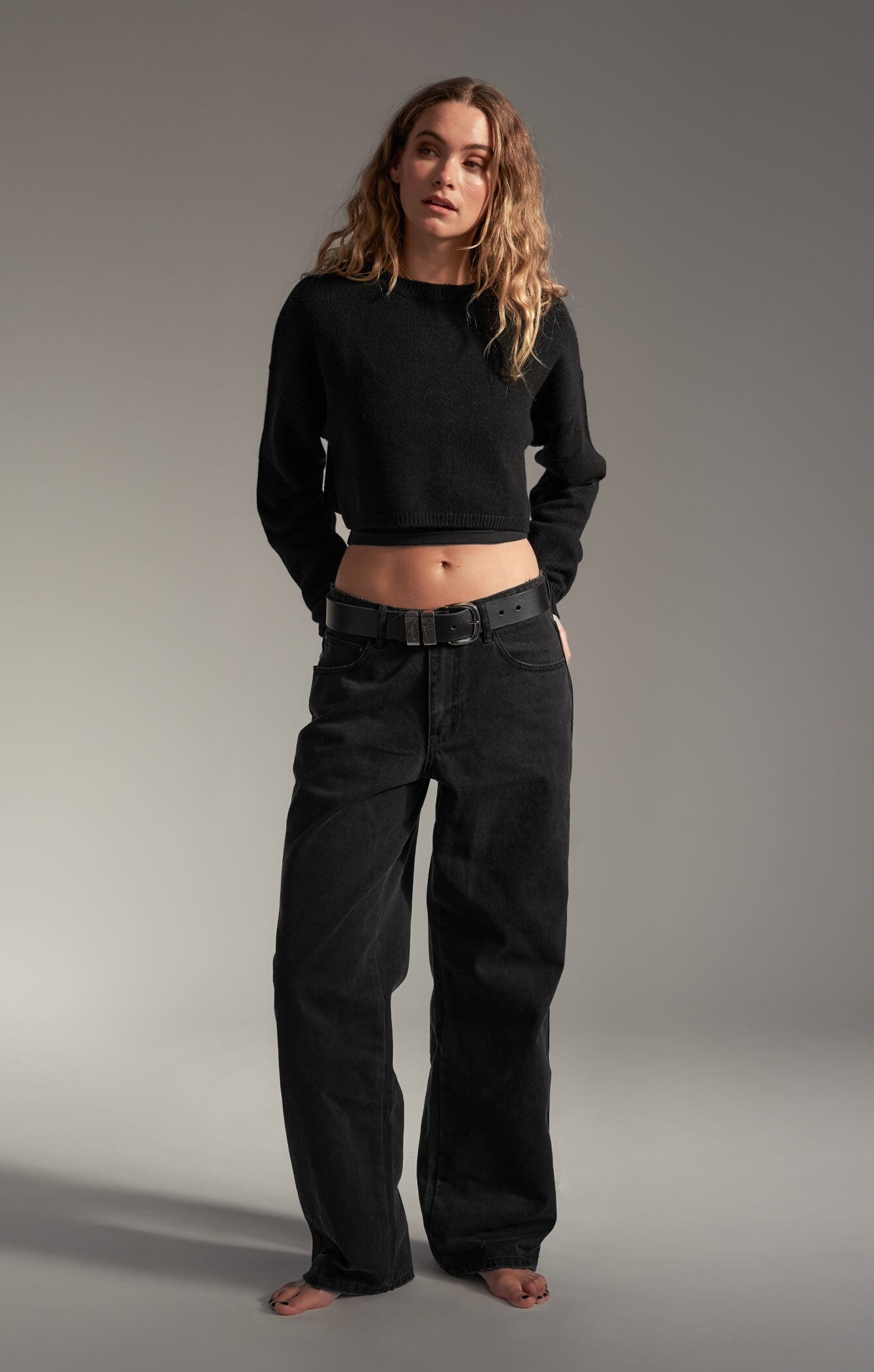 THE CROPPED UNIVERSAL KNIT 2.0 - BLACK
