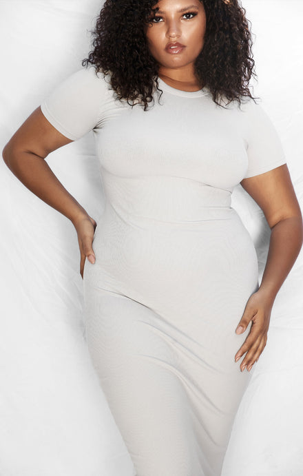 THE LUXE RIB BABY MIDI DRESS - STONE