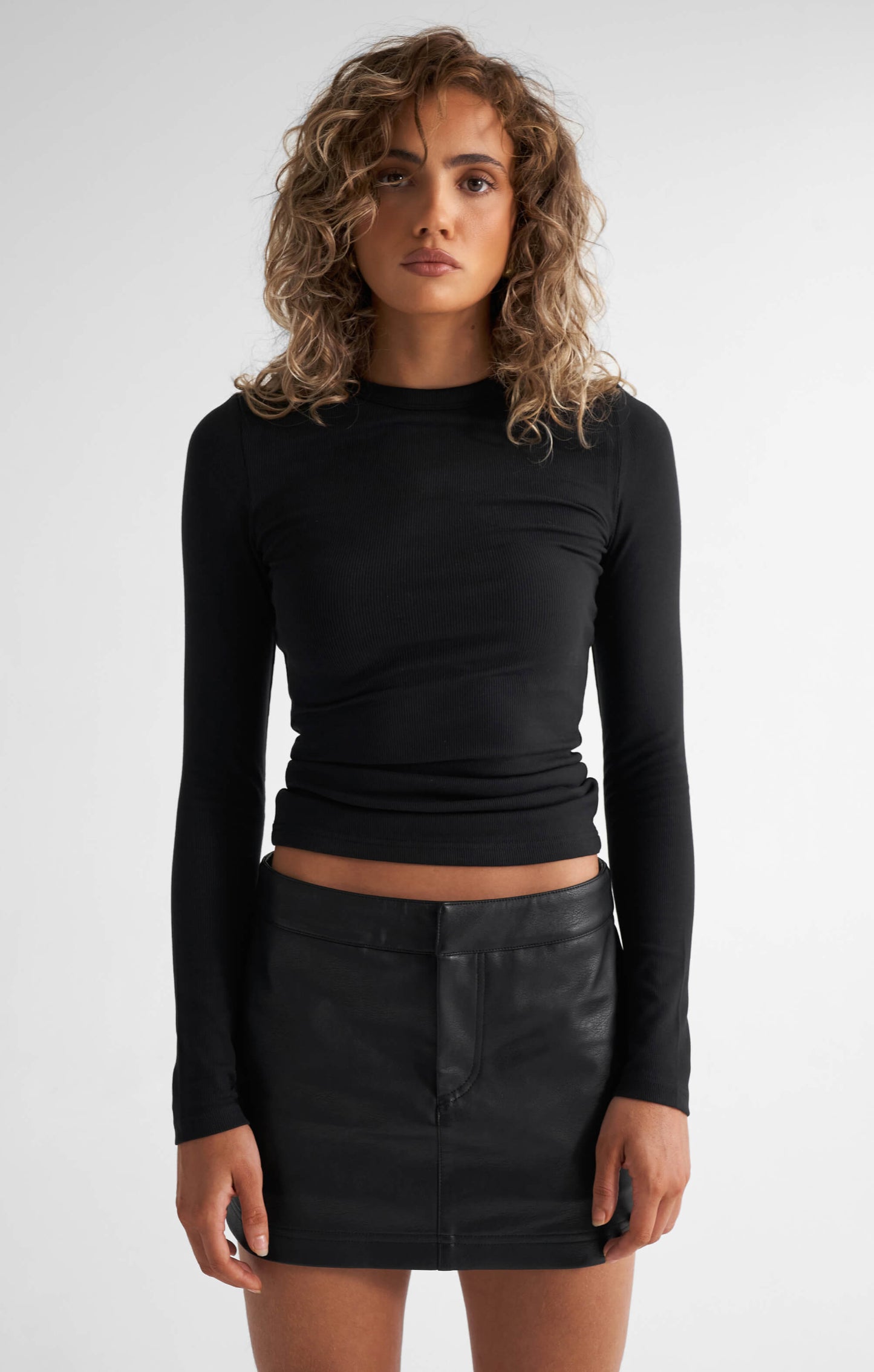 THE LUXE RIB L/S - BLACK