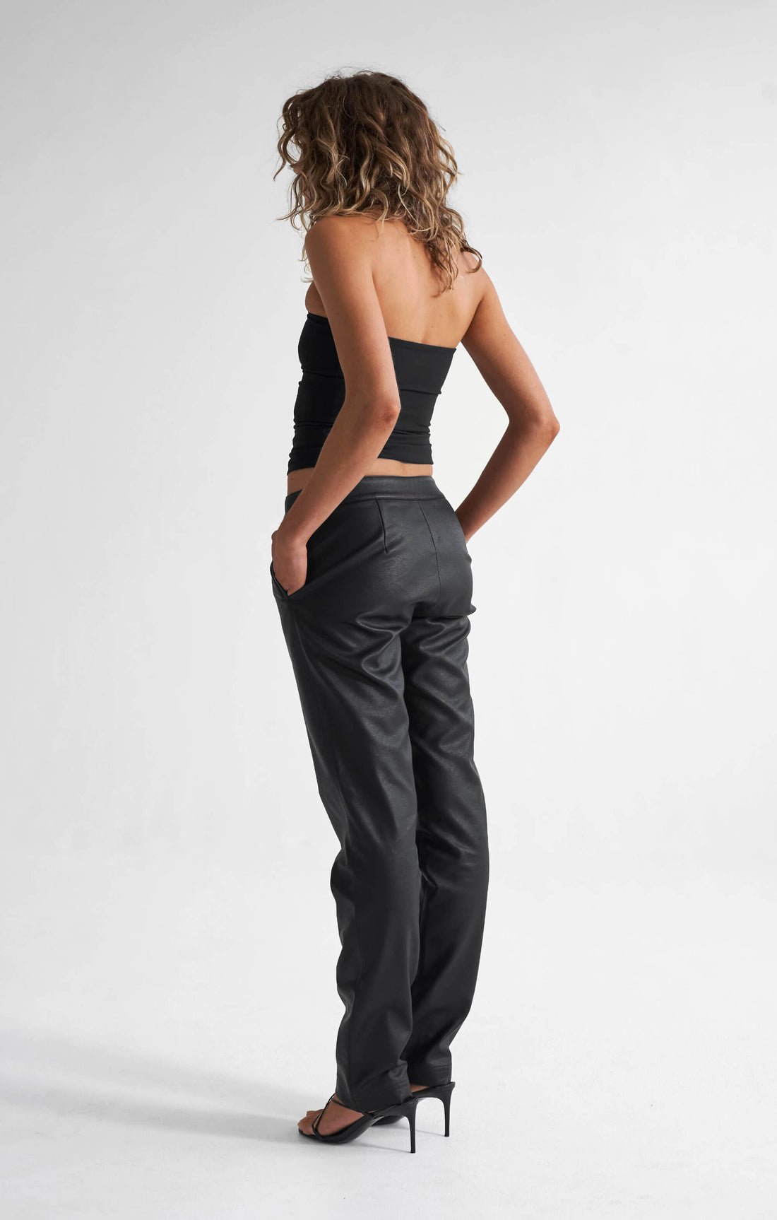 THE PEBBLED™ LOW RISE PANT